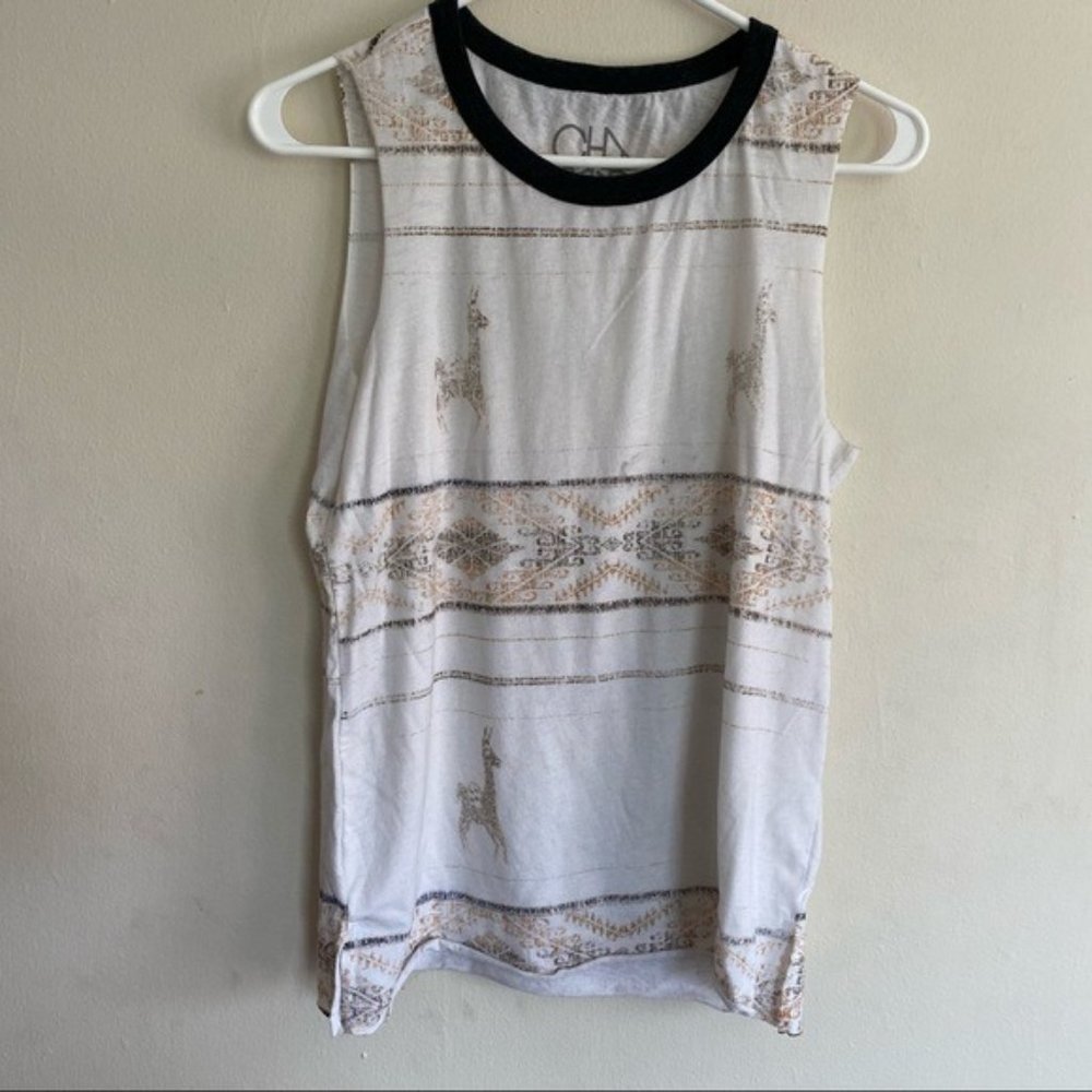 Chaser Muscle T Giraffe Aztec Graphic Med